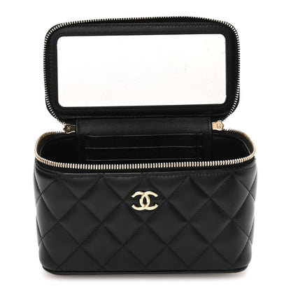 Lambskin Quilted Small Top Handle Vanity Case With Chain Black