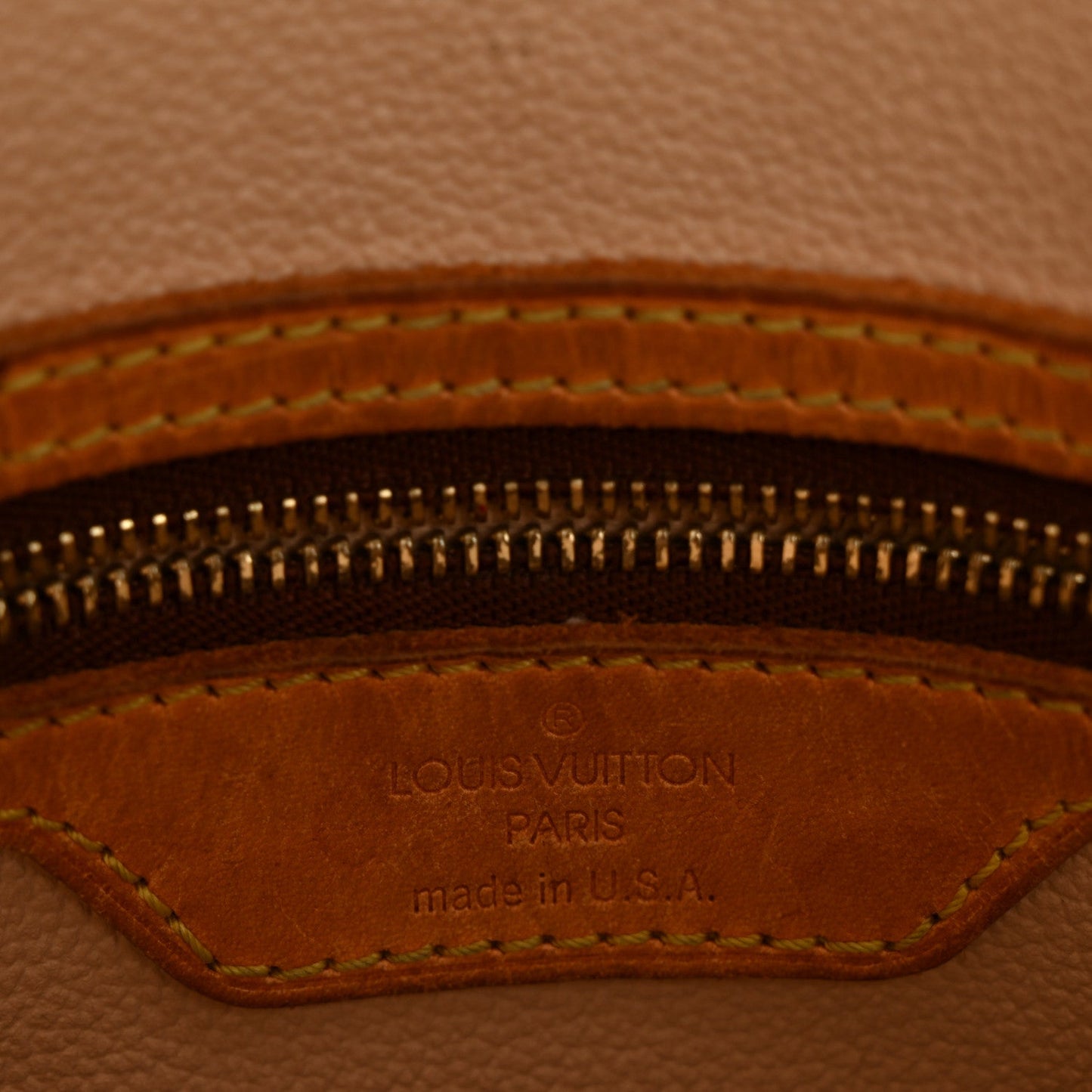 Monogram Petit Bucket 23