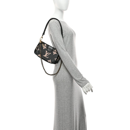 Empreinte Monogram Giant Multi Pochette Accessories Black Beige