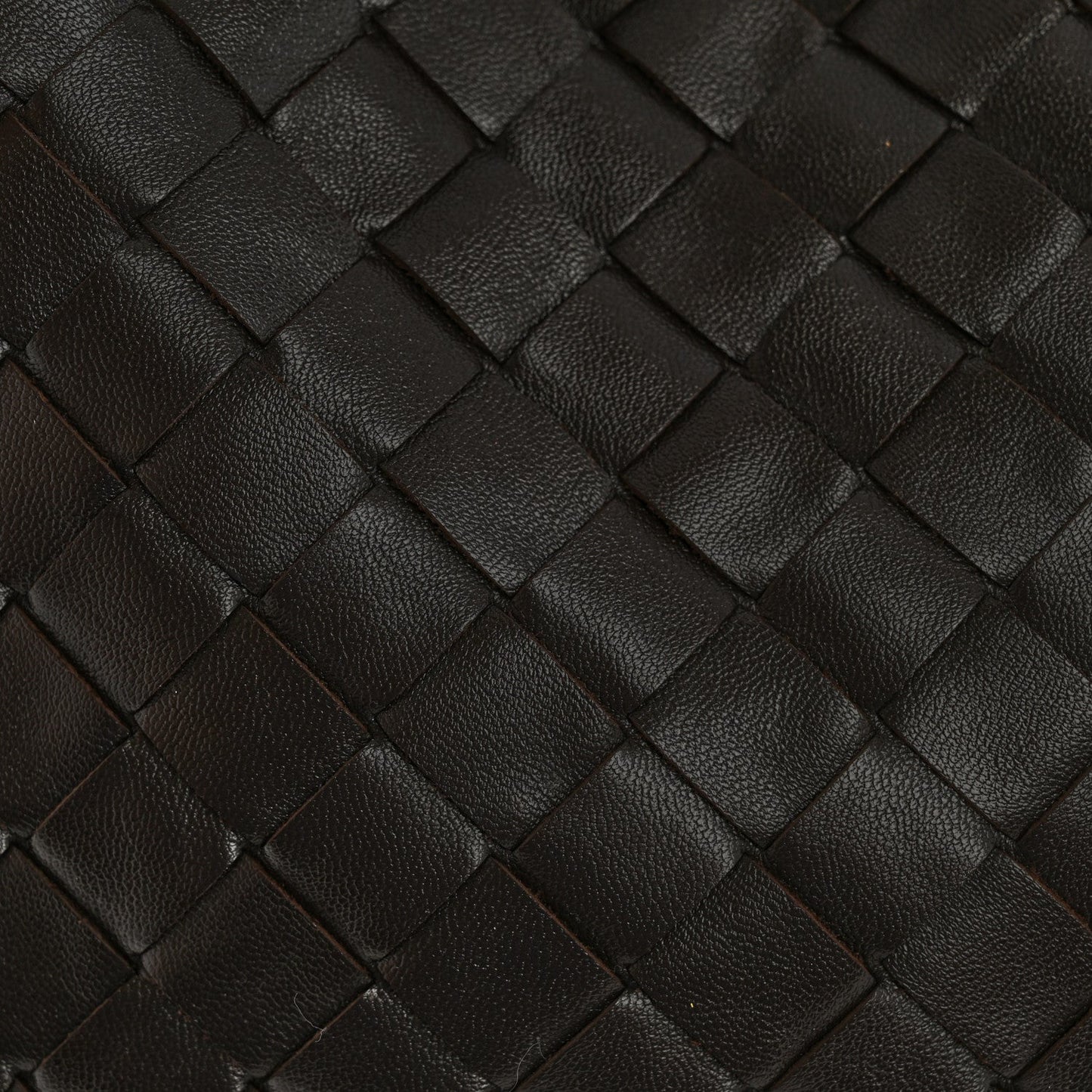Calfskin Intrecciato Small Hop Fondant