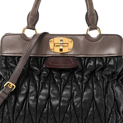 Nappa Matelasse Turnlock Hobo Black Brown