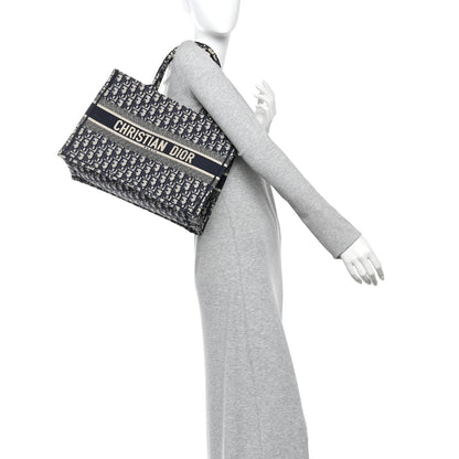 Oblique Medium Book Tote Blue Multicolor