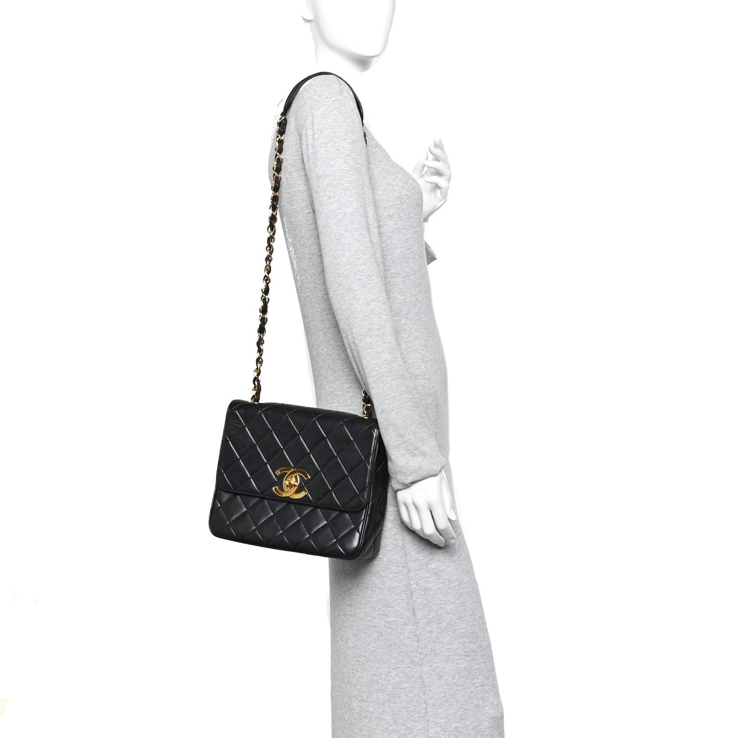 Lambskin Quilted Medium Single Flap Black