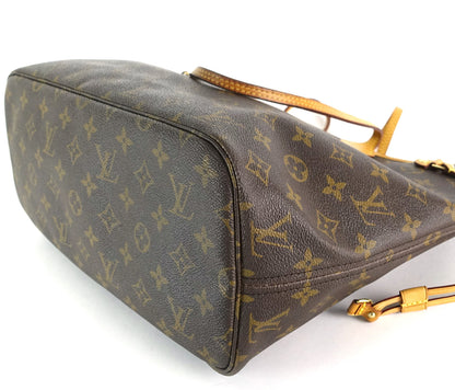 Louis Vuitto Neverfull MM Monogram Canvas Shoulder Bag