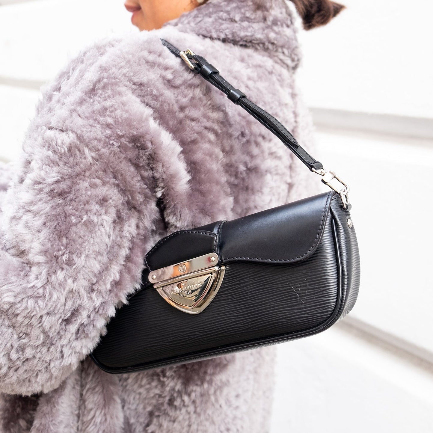 Louis Vuitton Montaigne Pochette Clutch