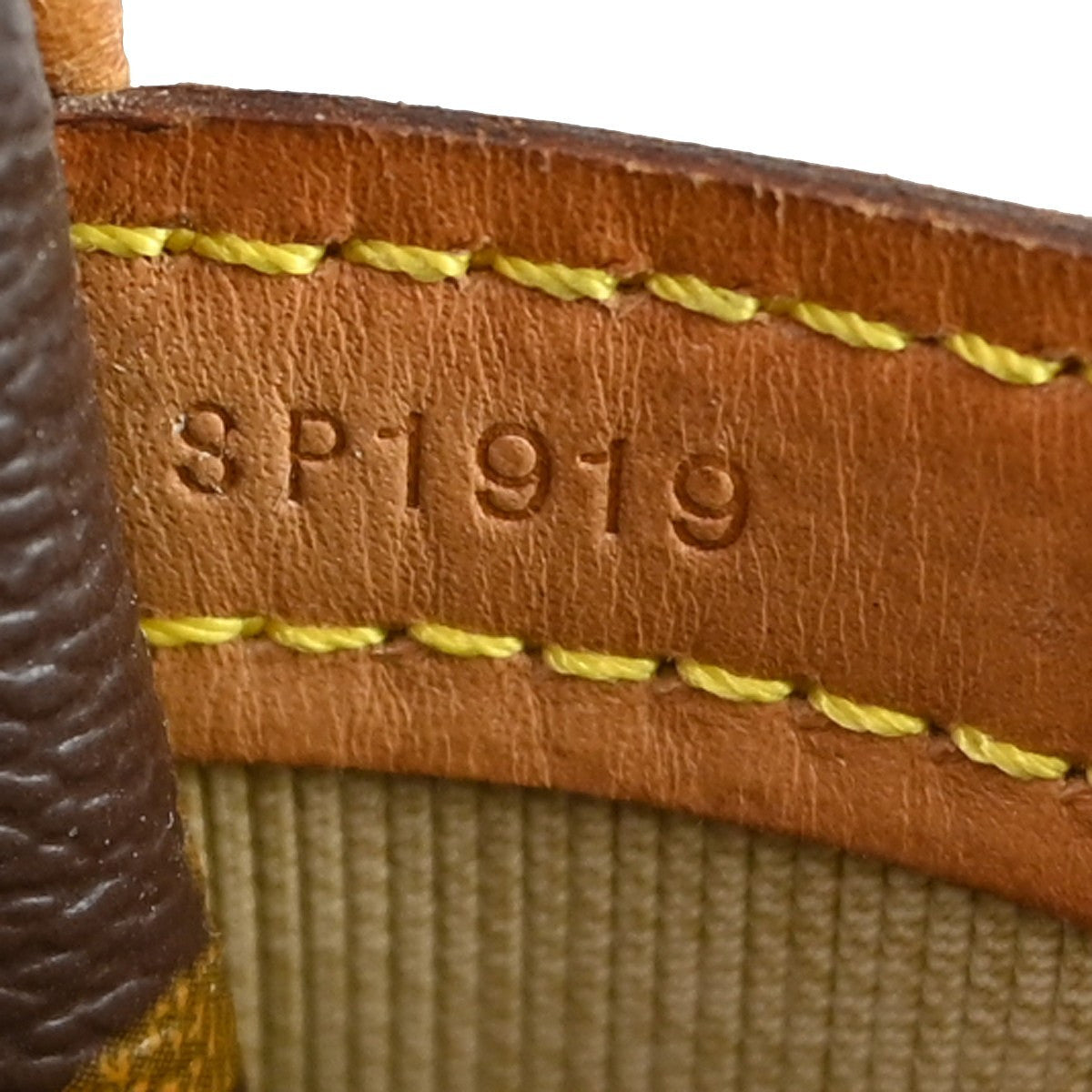 Louis Vuitton Reporter Bag Monogram Canvas Brown Canvas Shoulder Bag Bag (   )