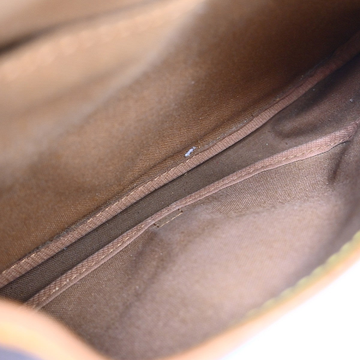 Louis Vuitton Saumur Handbag Monogram Canvas Brown Canvas Shoulder Bag Bag (   )
