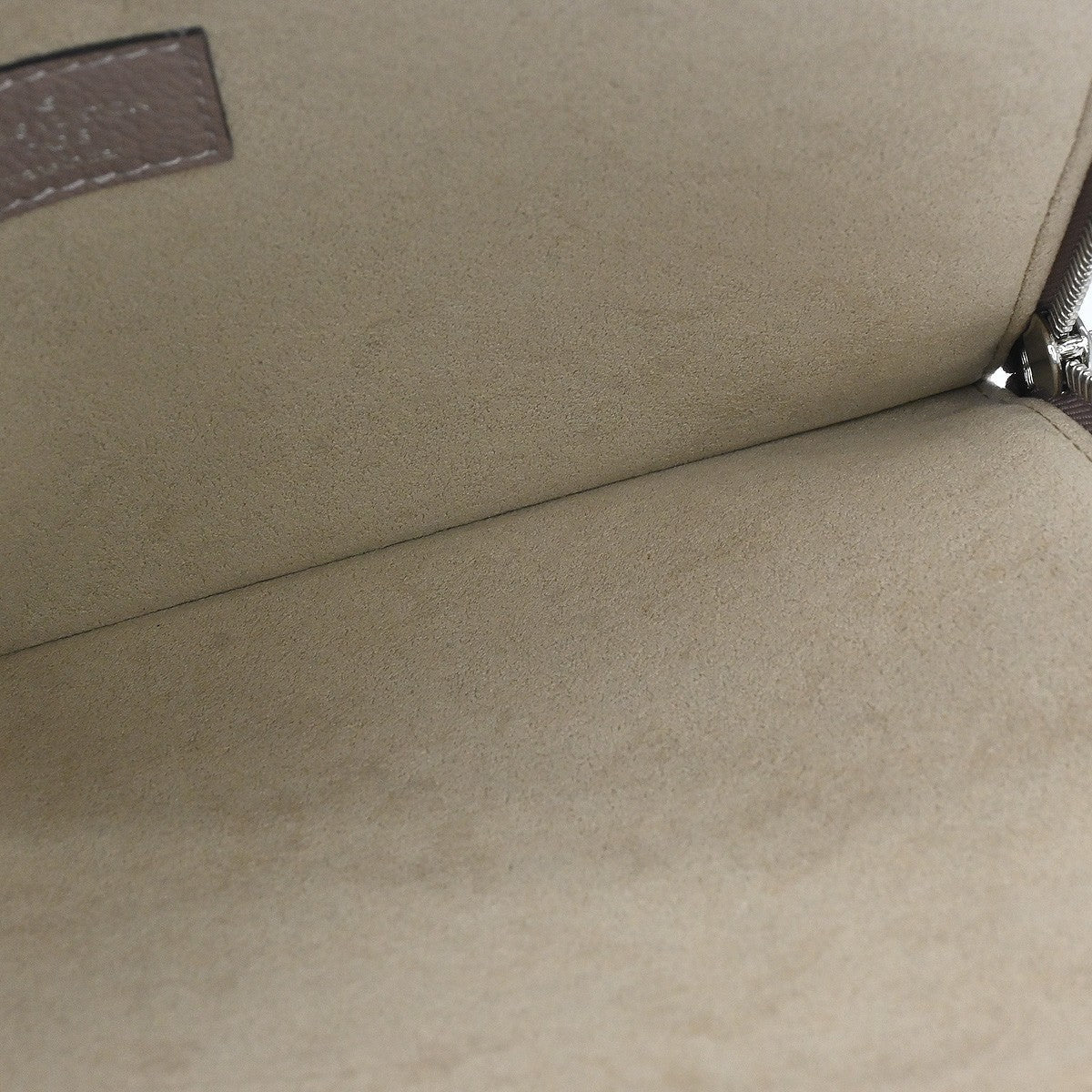 Louis Vuitton Zip Around Pochette Jour Leather Beige Leather Clutche & Pouche Bag (   )