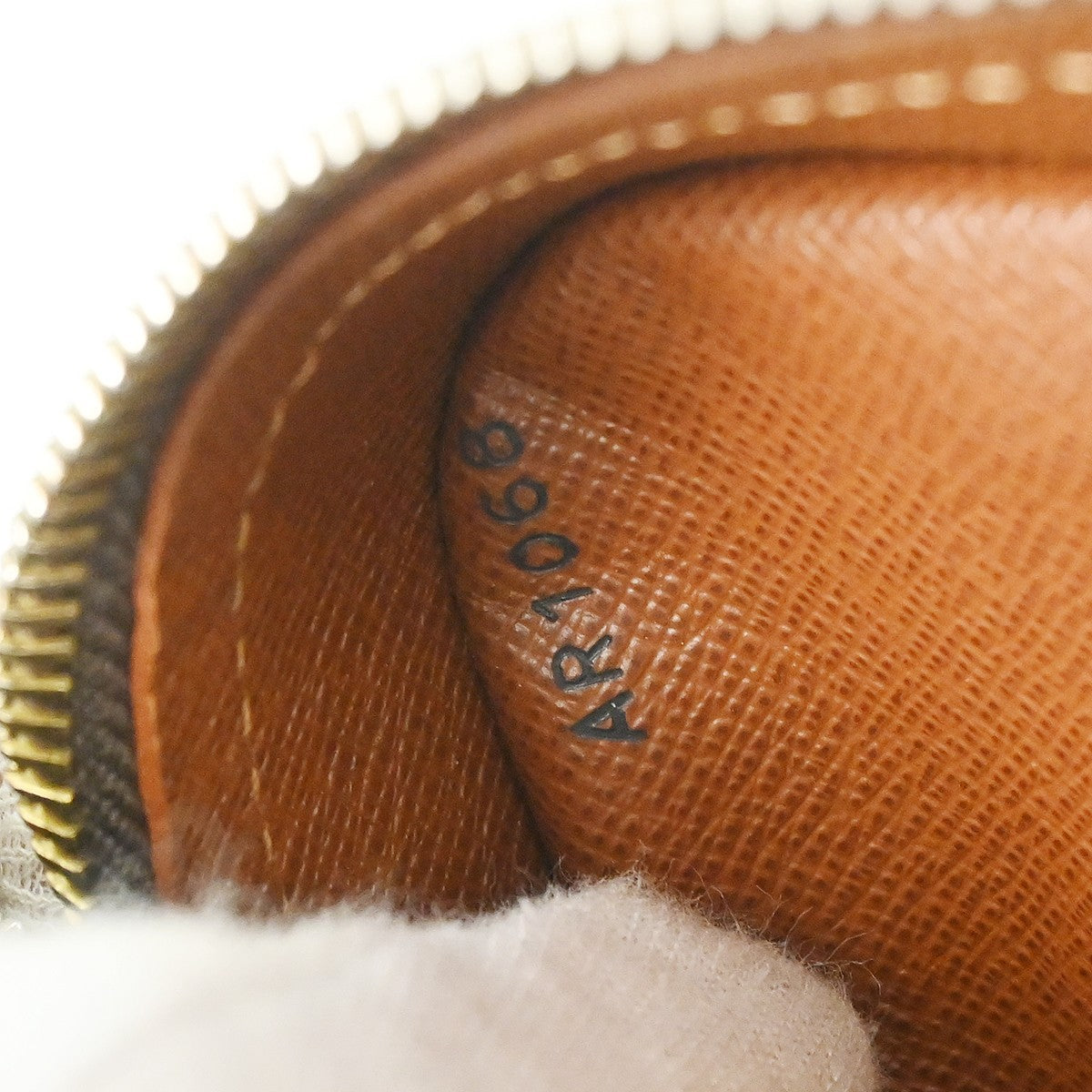Louis Vuitton Nil Messenger Bag Monogram Canvas Brown Canvas Shoulder Bag Bag (   )