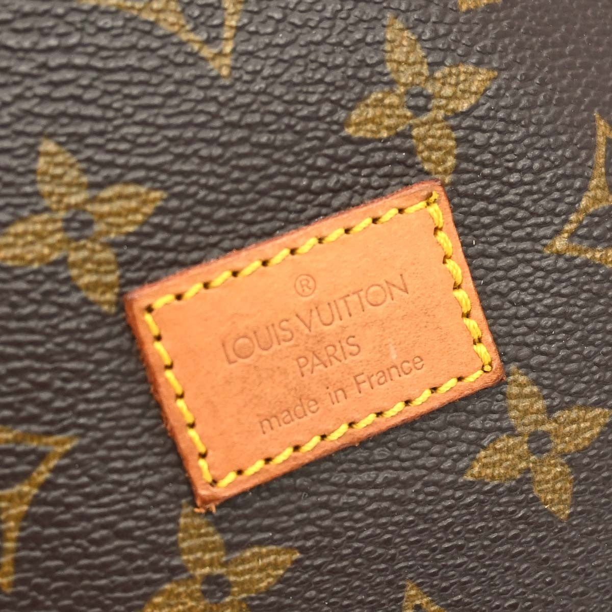 Louis Vuitton Saumur Handbag Monogram Canvas Brown Canvas Shoulder Bag Bag (   )