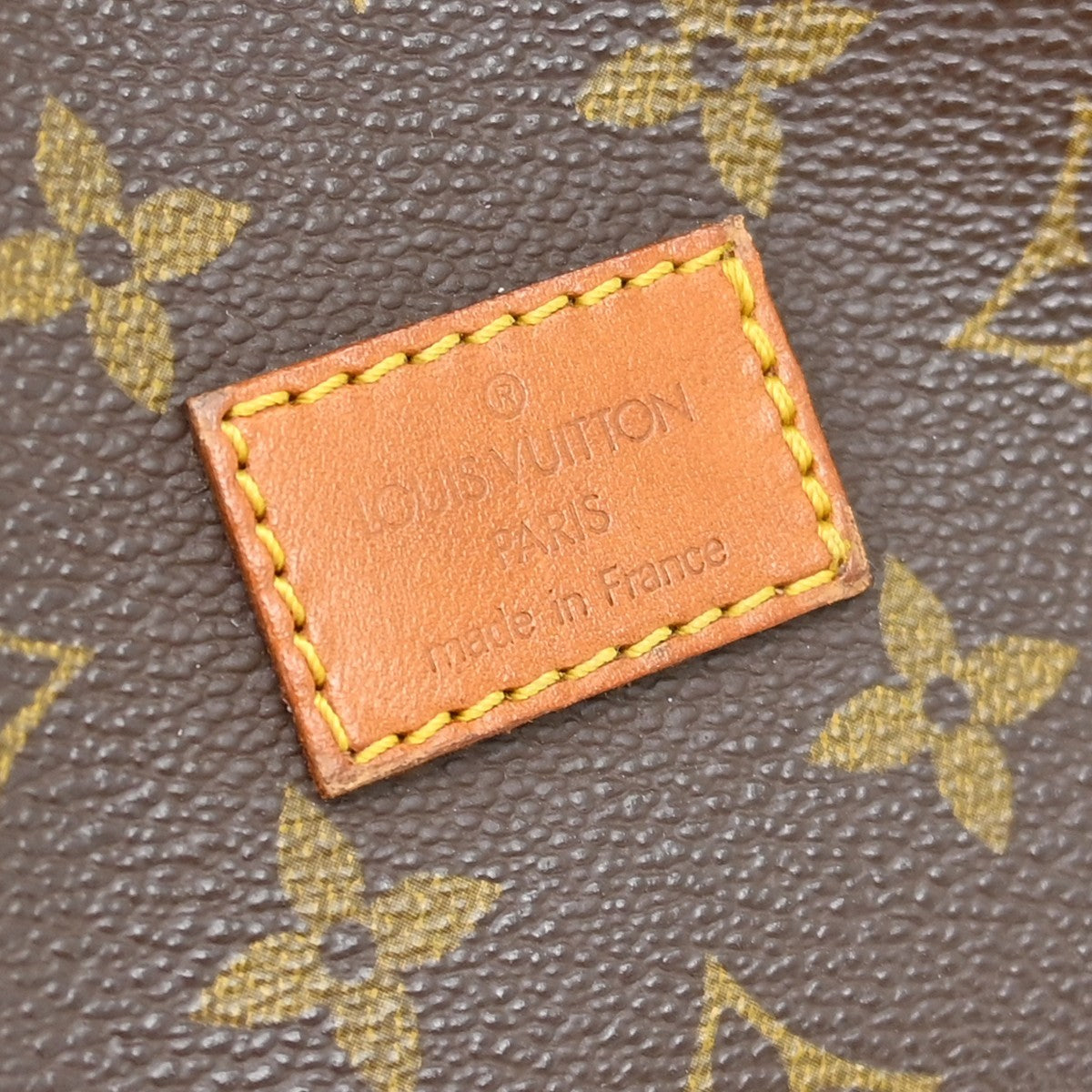 Louis Vuitton Saumur Handbag Monogram Canvas Brown Canvas Shoulder Bag Bag (   )