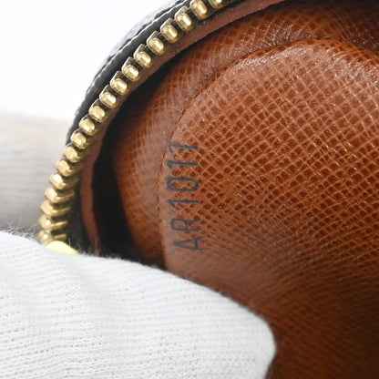 Louis Vuitton Nil Messenger Bag Monogram Canvas Brown Canvas Shoulder Bag Bag (   )