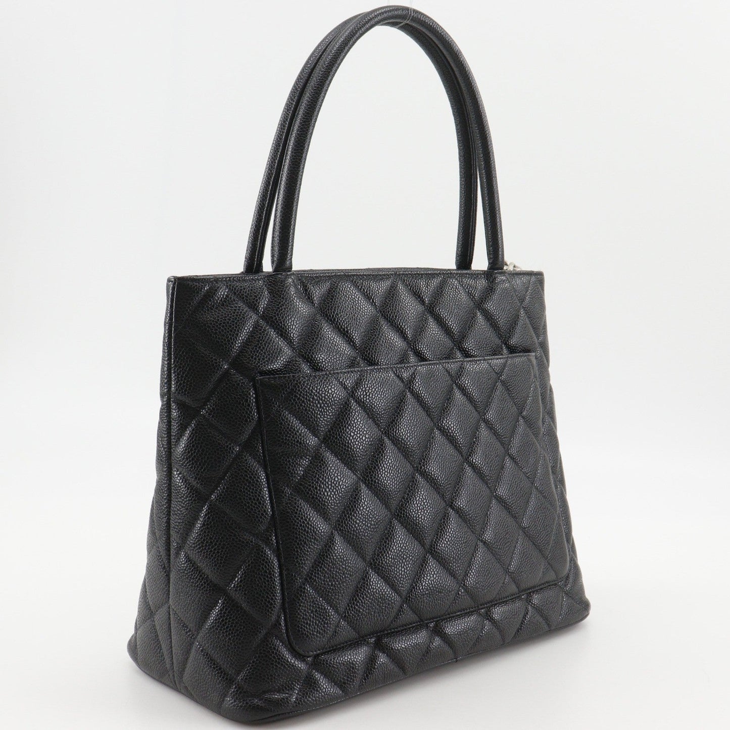 Chanel Medallion Tote Quilted Caviar Black Leather Tote Bag Bag (   )
