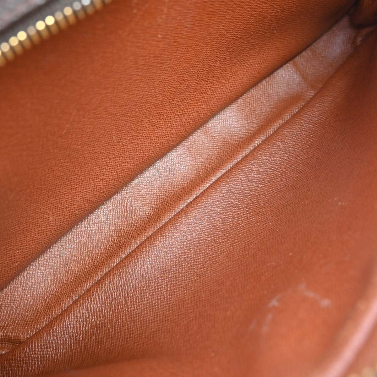 Louis Vuitton Nil Messenger Bag Monogram Canvas Brown Canvas Shoulder Bag Bag (   )
