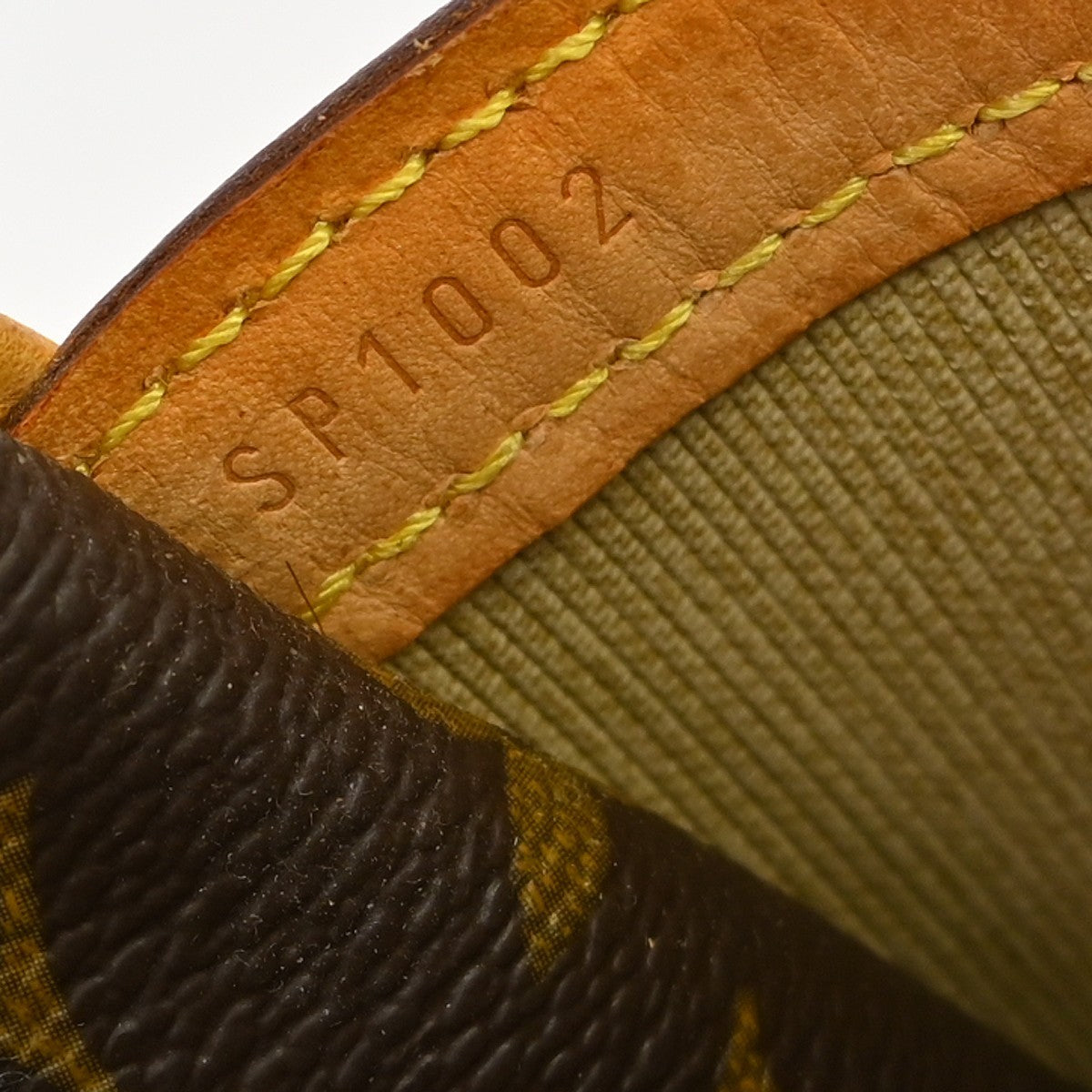 Louis Vuitton Reporter Bag Monogram Canvas Brown Canvas Shoulder Bag Bag (   )