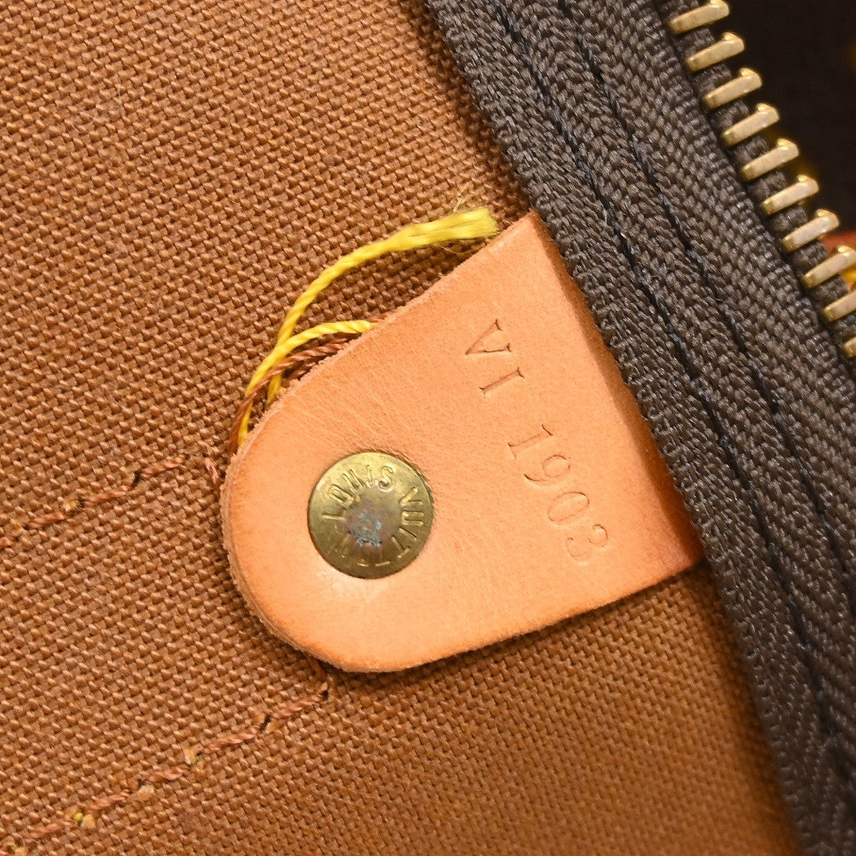 Louis Vuitton Keepall Bag Monogram Canvas Brown Canvas Travel Bag Bag (   )