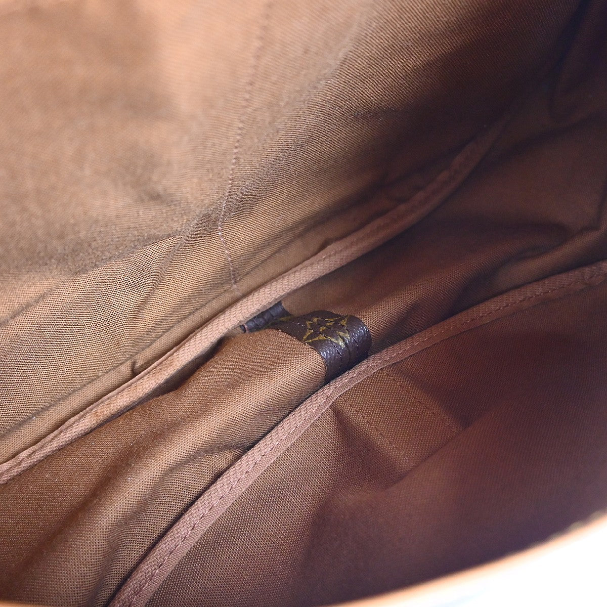 Louis Vuitton Saumur Handbag Monogram Canvas Brown Canvas Shoulder Bag Bag (   )