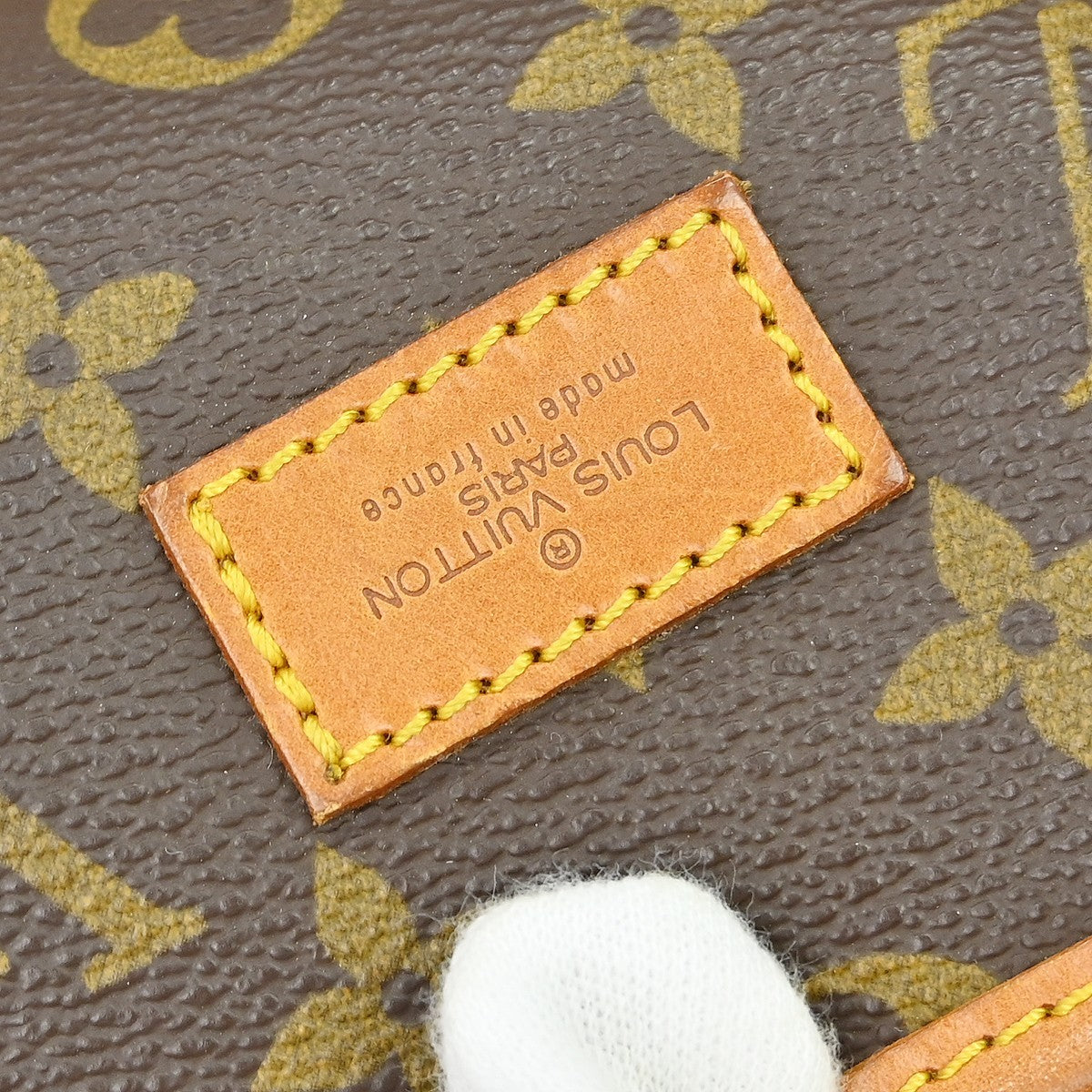 Louis Vuitton Saumur Handbag Monogram Canvas Brown Canvas Shoulder Bag Bag (   )