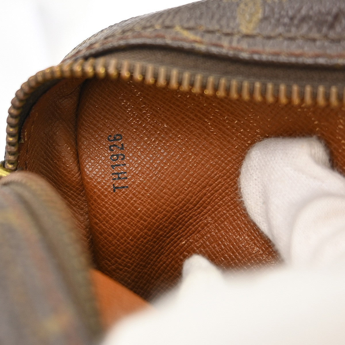 Louis Vuitton Amazone Bag Monogram Canvas Brown Canvas Shoulder Bag Bag (   )