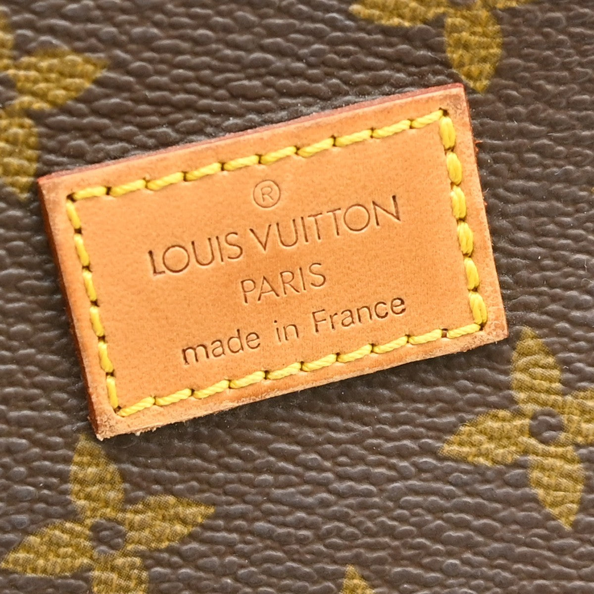 Louis Vuitton Saumur Handbag Monogram Canvas Brown Canvas Shoulder Bag Bag (   )