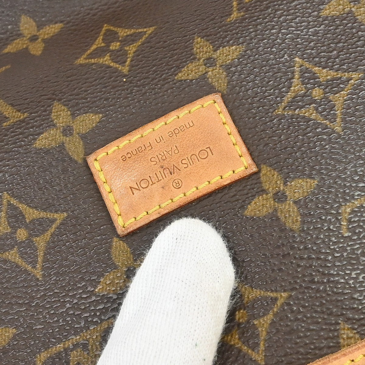 Louis Vuitton Saumur Handbag Monogram Canvas Brown Canvas Shoulder Bag Bag (   )