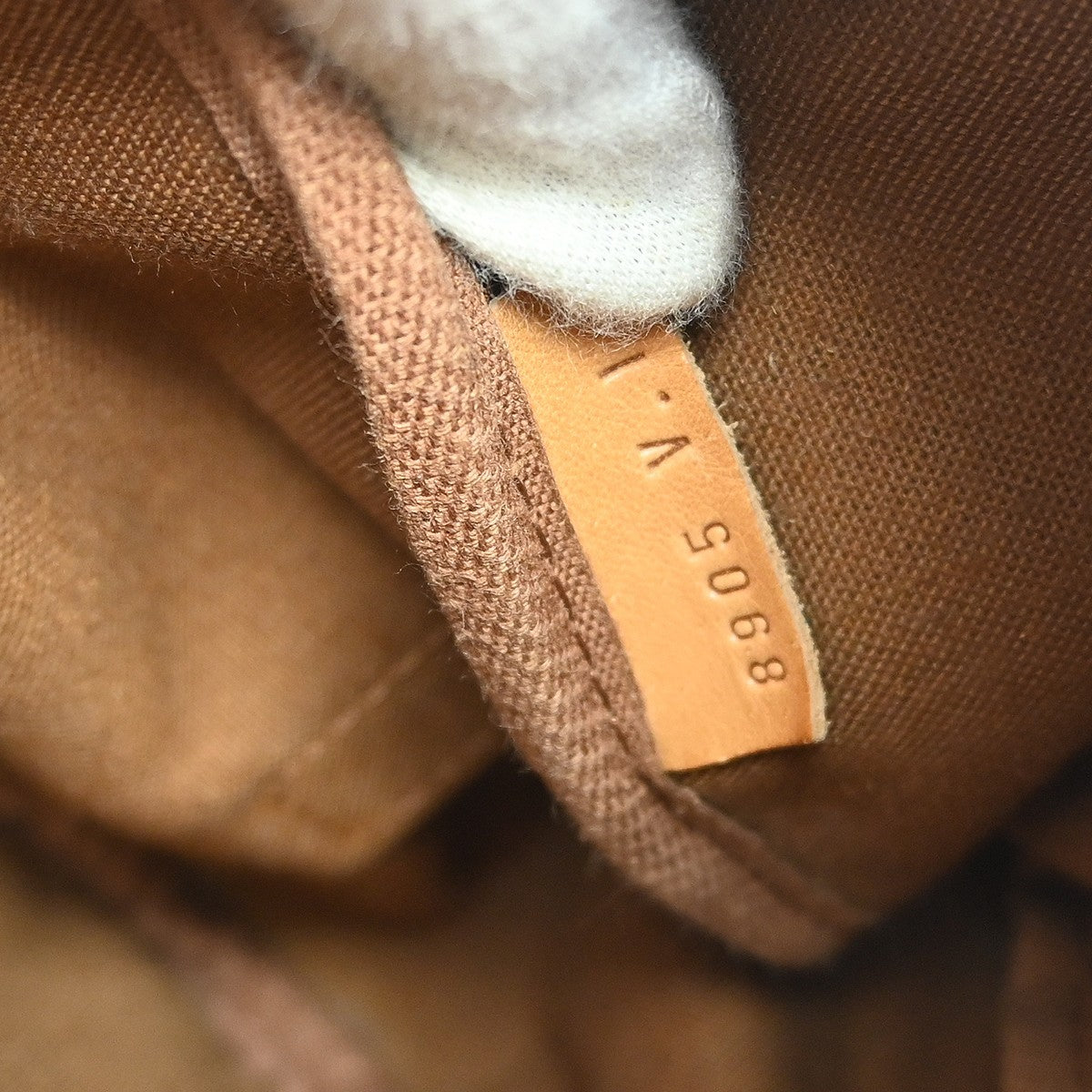 Louis Vuitton Saumur Handbag Monogram Canvas Brown Canvas Shoulder Bag Bag (   )