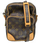 Louis Vuitton Amazone Bag Monogram Canvas Brown Canvas Shoulder Bag Bag (   )
