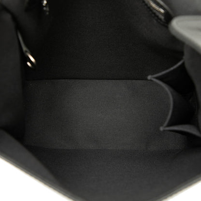 Louis Vuitton YARANGA Taiga Shoulder Bag